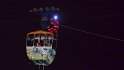 Einsatz BF Hoehenretter Koelner Seilbahn Hoehe Zoobruecke P2480